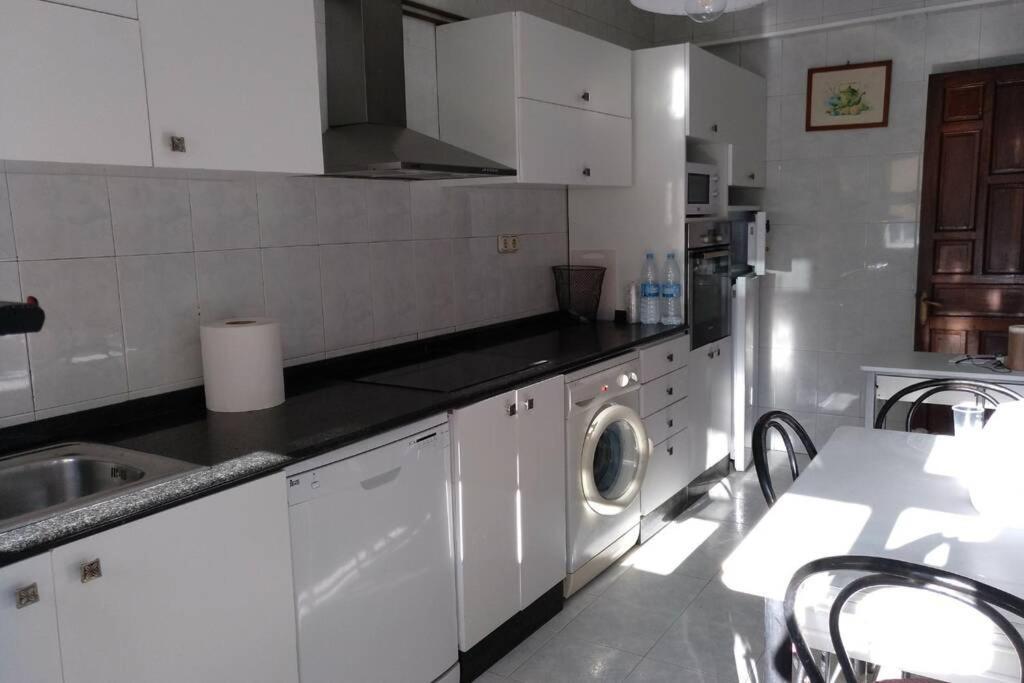 Apartamento Con Garaje Santiago De Compostela Apartment Екстериор снимка